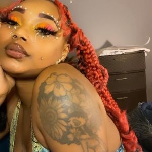 Meet your Posher, Lanajah